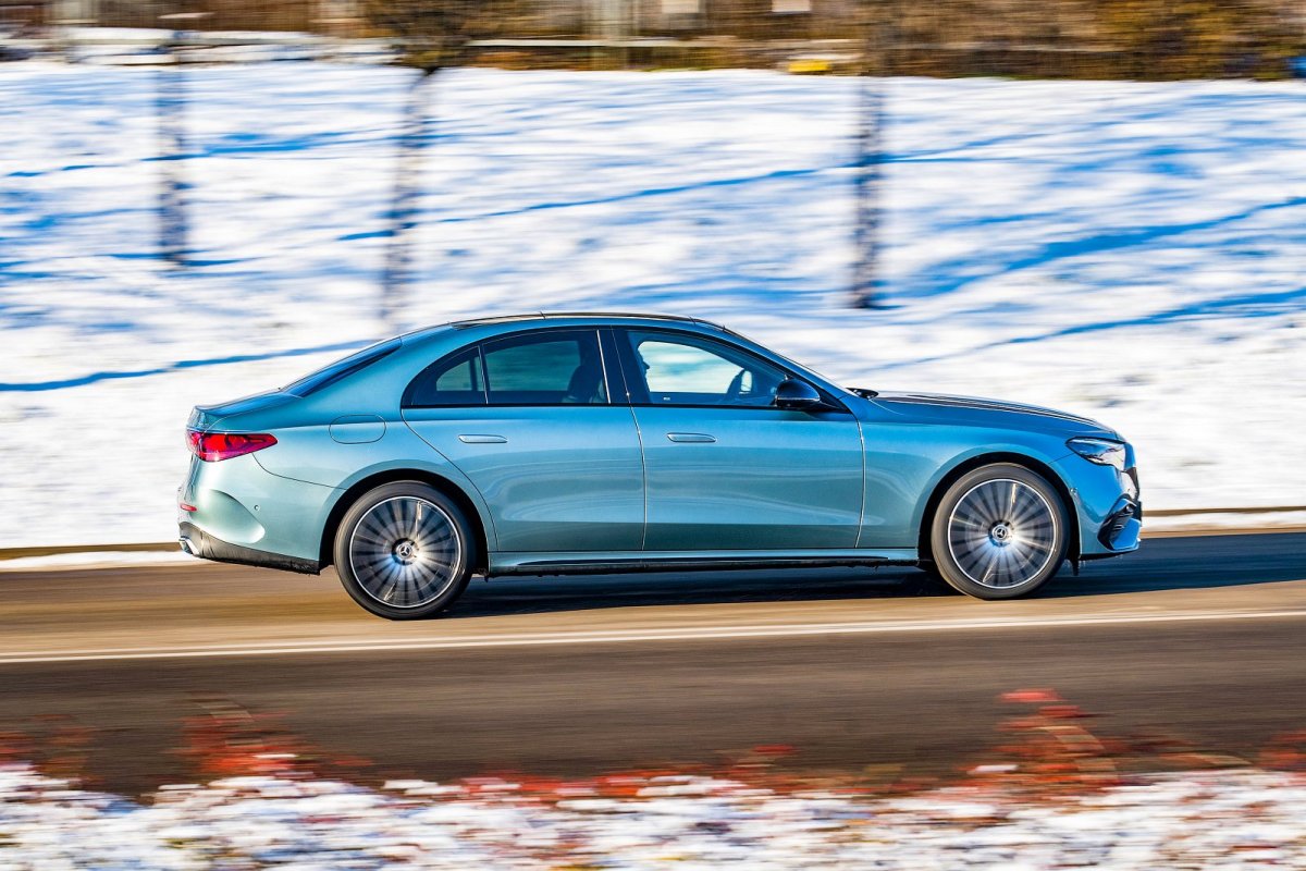 big-1705512250f4c5da-mercedes-e-220-d-2024-test-bok
